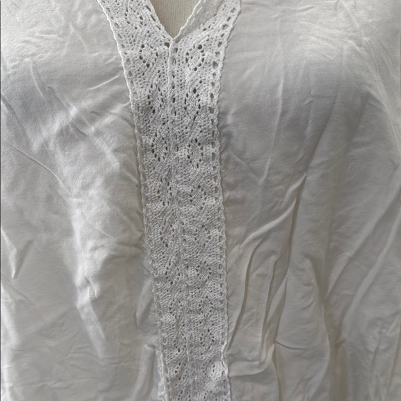 Women’s White V-Neck Poncho Cover Up One Size - Picture 4 of 7